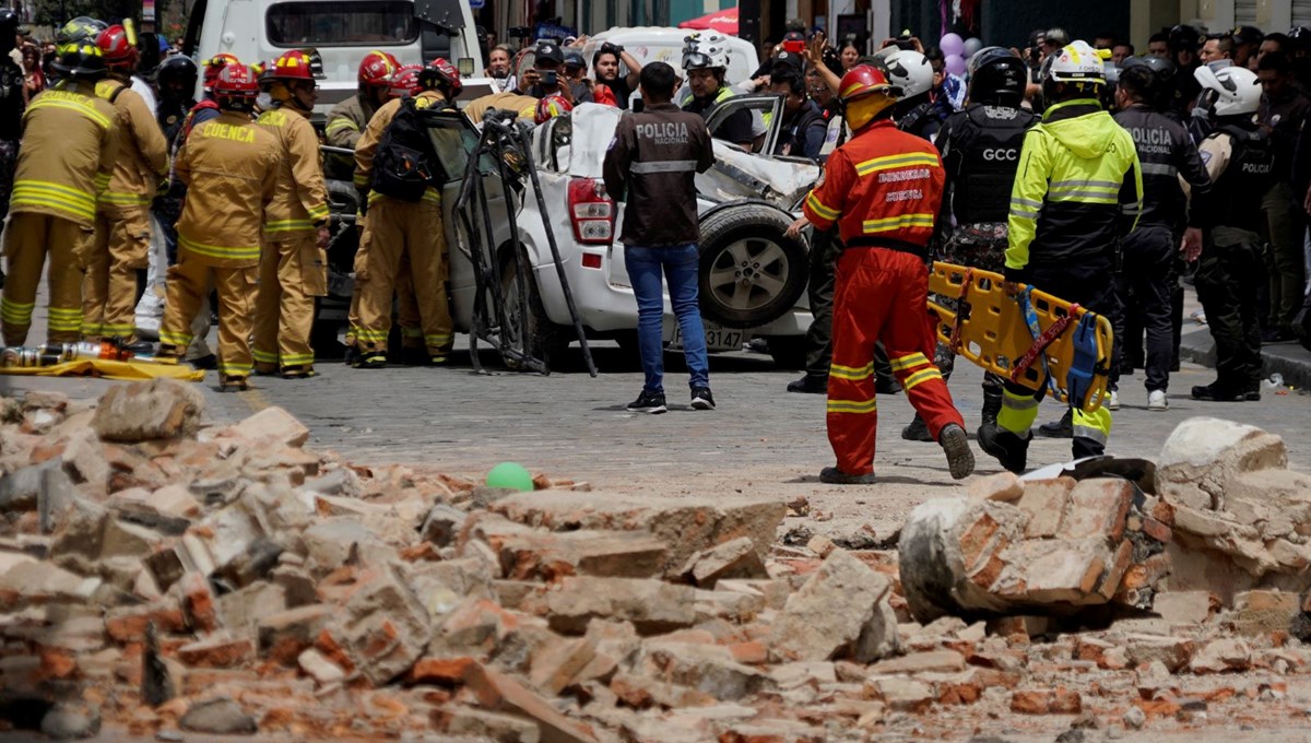 Ekvador'da 6,8 büyüklüğünde deprem: Çok sayıda ölü ve yaralı