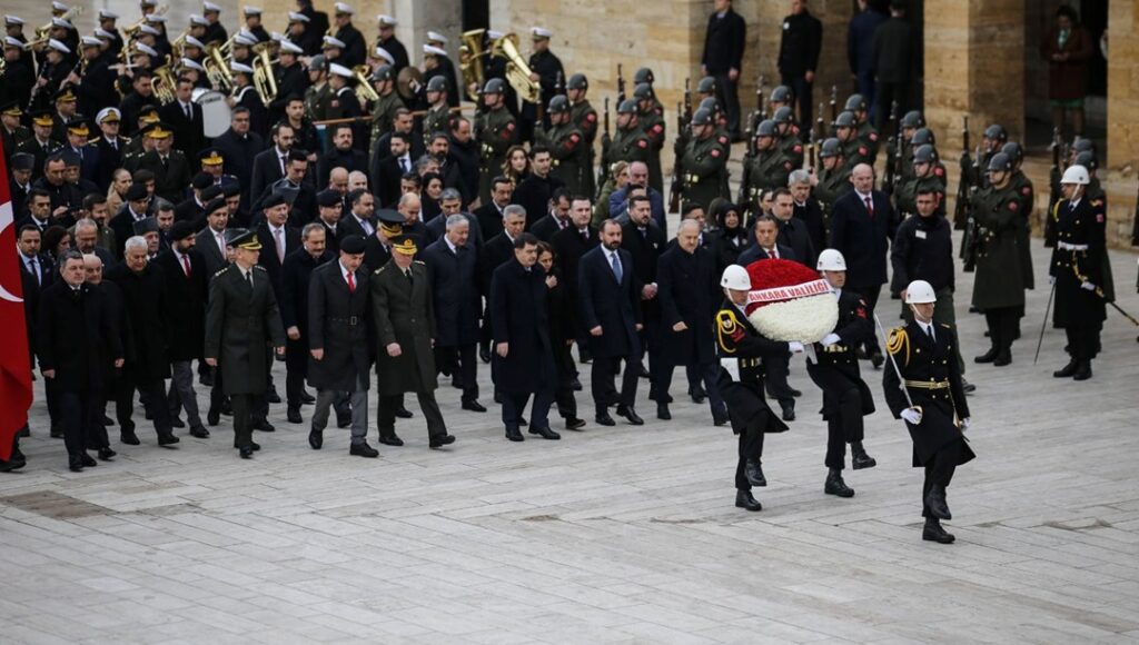 Anıtkabir'de 18 Mart Şehitleri'ni anma töreni düzenlendi - Son Dakika Türkiye Haberleri