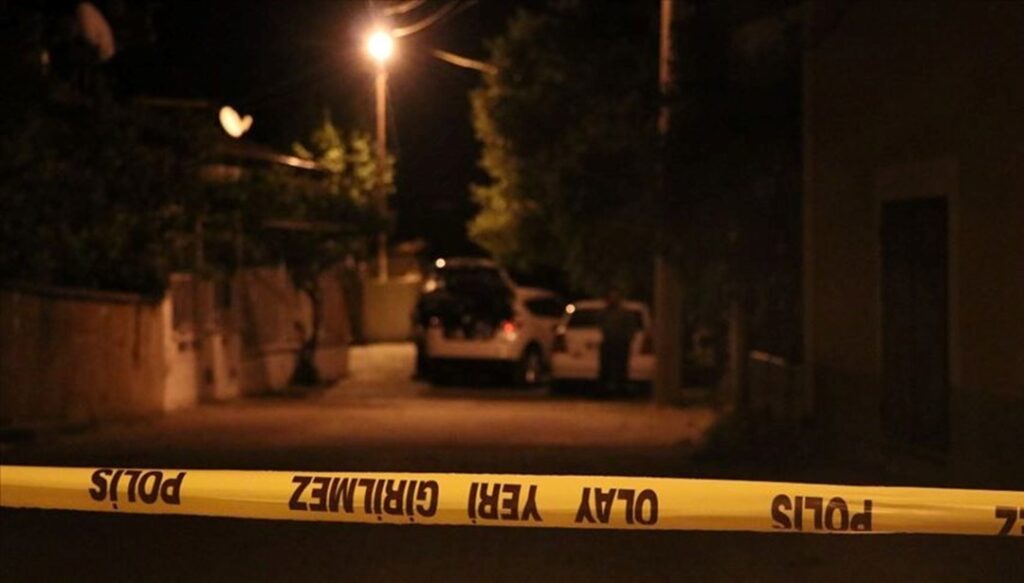 Antalya'da vahşet: Bebeğini boğarak öldürdü, 4 yaşındaki oğlunu yaraladı - Son Dakika Türkiye Haberleri