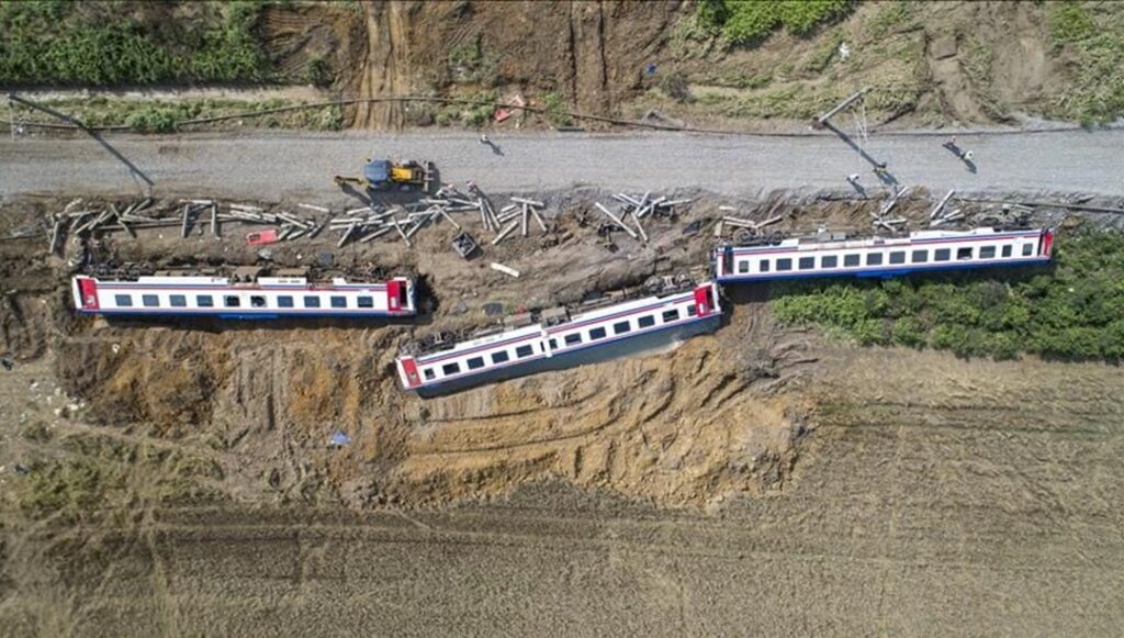 Çorlu'da tren kazası davasında duruşma 19 Temmuz'a ertelendi - Son Dakika Türkiye Haberleri