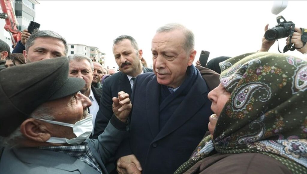Cumhurbaşkanı Erdoğan'ın ilk iftarı depremzedelerle - Son Dakika Türkiye Haberleri