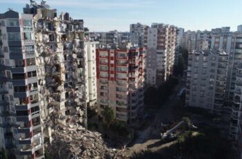 Deprem müteahhidinden savunma: Yalnızca bir kısmı yıkıldı – Son Dakika Türkiye Haberleri