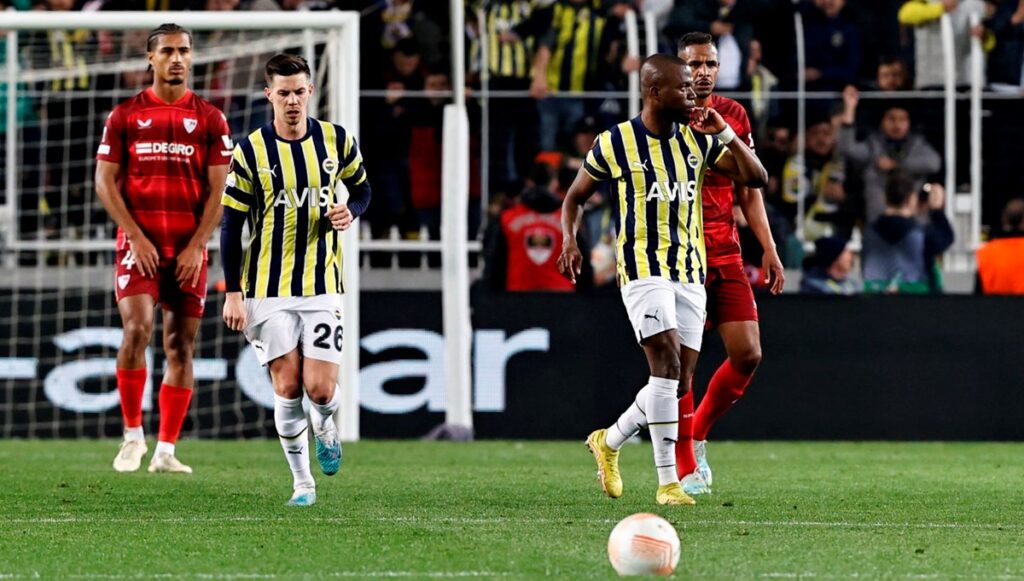 Fenerbahçe'den Avrupa'ya veda: Tek gollü galibiyet yetmedi