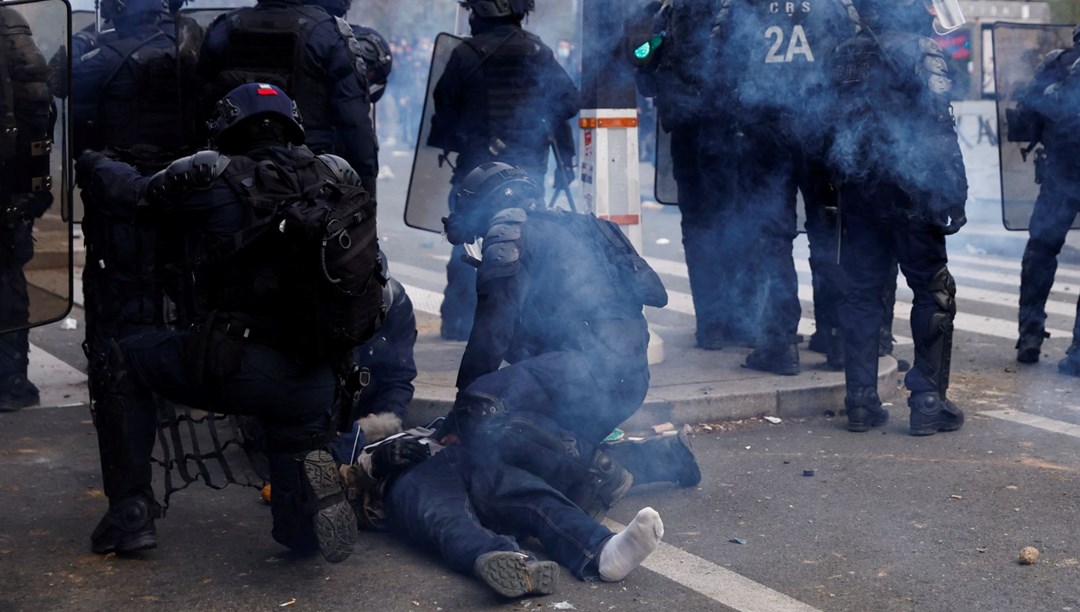 Fransa’da komaya giren göstericinin ailesinden polise suç duyurusu – Son Dakika Dünya Haberleri