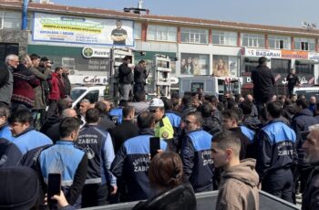 İBB ile Üsküdar Belediyesi zabıtaları arasında platform gerginliği – Son Dakika Türkiye Haberleri