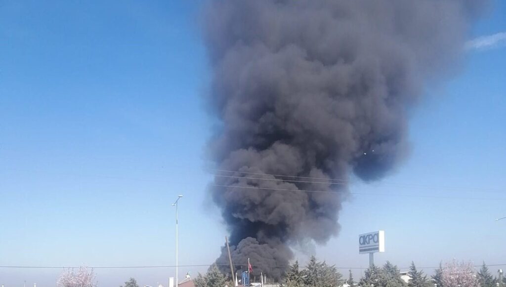 Kimya fabrikasında patlama ve yangın - Son Dakika Türkiye Haberleri