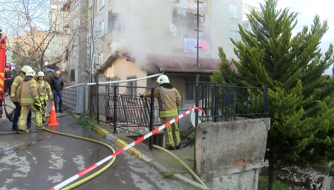 Maltepe’de bir kişi ailesiyle birlikte oturduğu evi ateşe verdi – Son Dakika Türkiye Haberleri