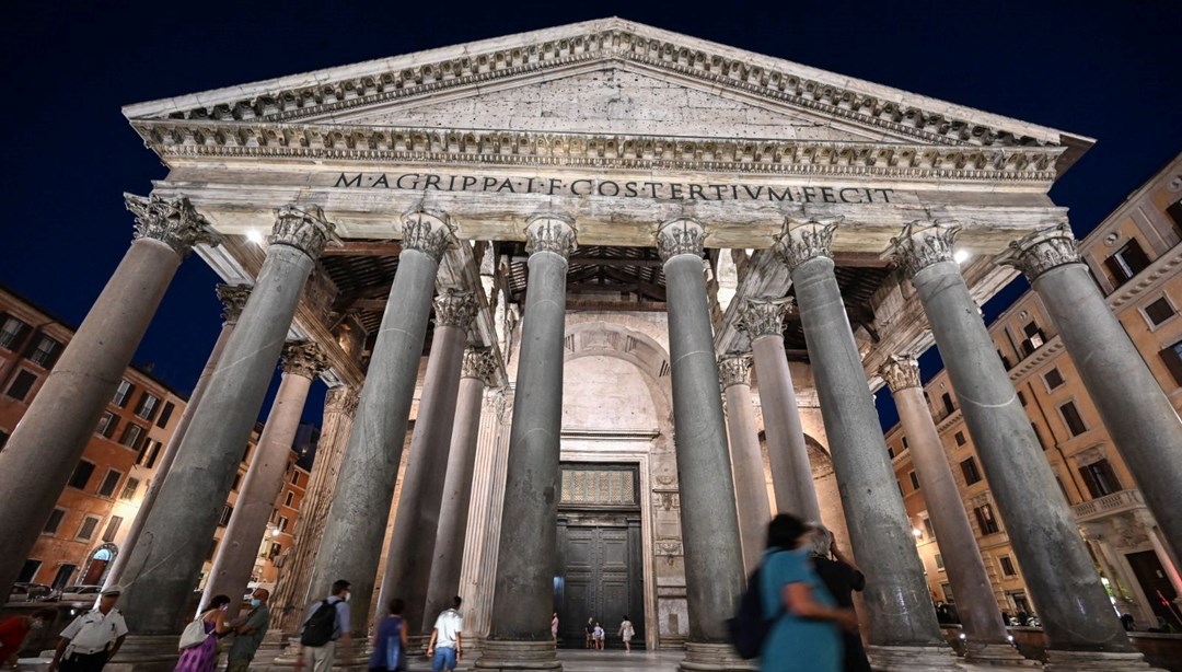 Roma’daki tarihi Pantheon Bazilikası için turistlerden giriş ücreti alınacak