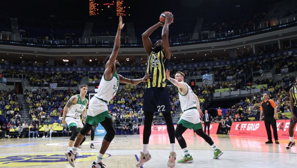 SON DAKİKA: THY EuroLeague | Fenerbahçe Beko'dan ilk 4 yolunda kritik galibiyet - Son Dakika Spor Haberleri