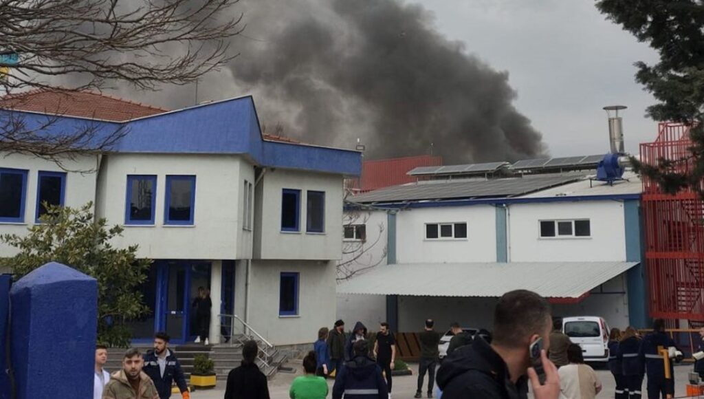 Tekirdağ'da fabrikada patlama sonrası yangınn - Son Dakika Türkiye Haberleri