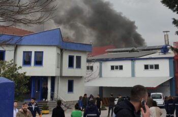 Tekirdağ’da fabrikada patlama sonrası yangınn – Son Dakika Türkiye Haberleri