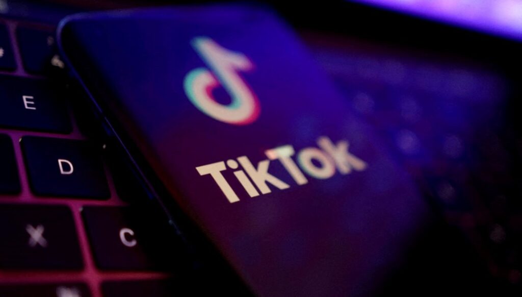 TikTok'a bir yasak da İngiltere'den - Son Dakika Türkiye Haberleri